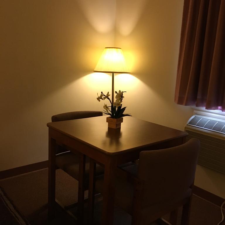 Coronado Motel & Rv Park Lindsborg Extérieur photo