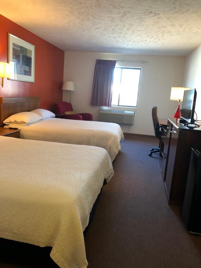 Coronado Motel & Rv Park Lindsborg Extérieur photo